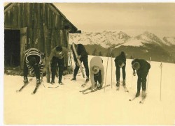 Ski...