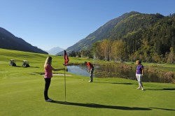 Direkt am 18-Loch Golf...