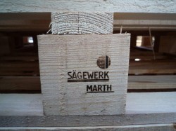 unser Logo auf Palette...