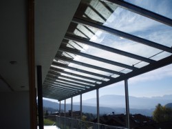 Glasüberdachung...