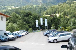 Kundenparkplatz...